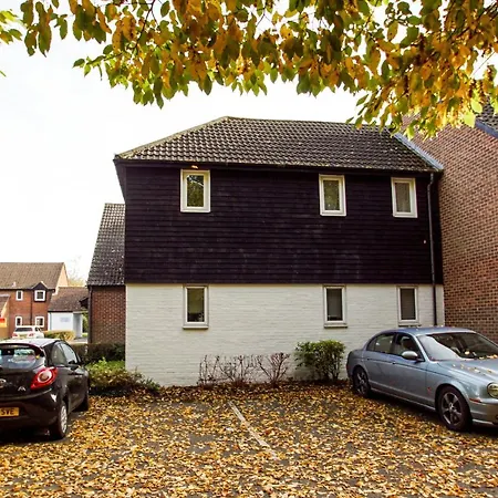 Central Studio In Quiet Area In Newbury, Self Check-In Newbury  Exterior photo